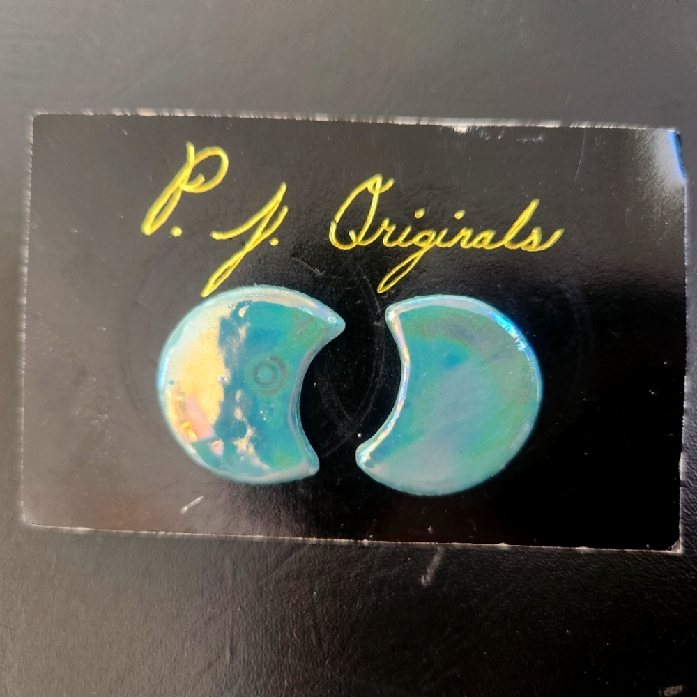 Vintage 80s Oversized Holographic Moon Stud Earrings